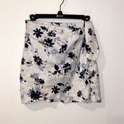 Free People  white floral true wrap mini skirt size 0