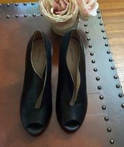 Pour La Victoire black gold heel pumps sz 9 1/2