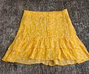 yellow skirt