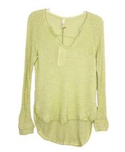 Elan Waffle knit high low notched neck thumb hole fitted top Women’s Size Small