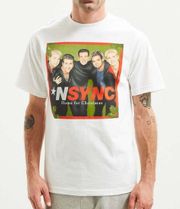 Urban Outfitters *NSYNC Home For Christmas Short Sleeve  Graphic Band Print Tee Tshirt