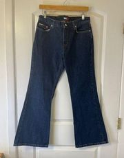 Vintage Tommy Hilfiger Jeans Dark Wash Mid Rise Y2K Style Flare Leg jeans 9/30