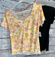 5B STYLE  Bundle of Two Lettuce Edge T-Shirts Black & Floral Print - Large