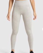 Gymshark  Adapt Animal Seamless Leggings in Butterfly Grey Size S