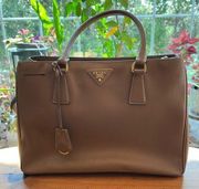 Authentic EUC Large Galleria Saffiano Leather Bag