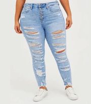 Ripped Crop Jeans 