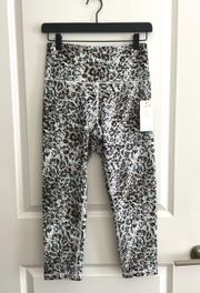 leggings - Size Medium NWT