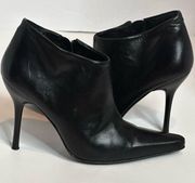 BEBE  Black Leather Pointed Toe -Inner Side Zip-Sculptured Sexy Black 4” Heel 5B