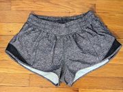 Lululemon 2.5" Low Rise Hotty Hot Short In Heathered Gray Size 6