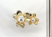 Dillards Double Daisy Floral Motif Faux Pearl Fashion Ring Womens Size 7