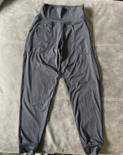 athletic joggers 