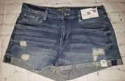 𝅺NWT Arizona Jean Co Jrs Size 11 Shortie 2.5" Insean Denim Jean Shorts