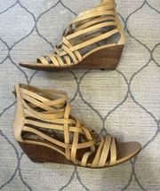 Hinge Nude Leather Wedge Cage Sandals Women’s Size 7 Strappy Back Zip Bohemian