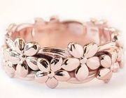 Absolutely Beautiful  Rose Gold Flower Ring Size 8