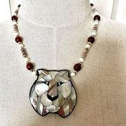 Lee Sands vintage mother of pearl lion pendant necklace
