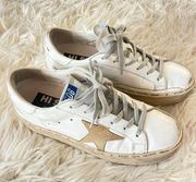 Deluxe Brand low tops white with gold star