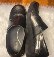 Work wonders nursing shoes size 38