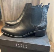 NWB Legendary Barney’s New York leather booties 39