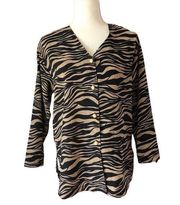 𝅺PETITE Impressions blouse zebra print size 4