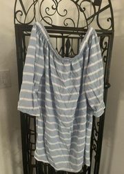 4 for $25 Beach lunch lounge woman blouse