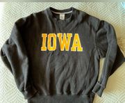 University of Iowa Russell Athletic Black Crew Size Medium Sweatshirt