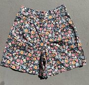 Vintage 90s floral print linen cotton blend wide leg pleated mom shorts