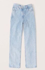 Abercrombie and Fitch curve love Ultra High Rise 90s Straight Jean criss cross