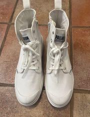 Palladium White Pampa Hi Originale Size 9 womens