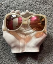 Pearly color sunglasses