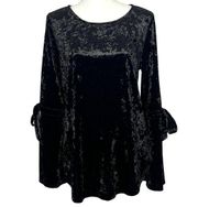 Andree by Unit Black Velvet Bell Sleeve Goth Style Top Size Medium Long Sleeve