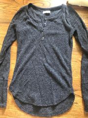 Quarter Button Up Grey/black Sweater