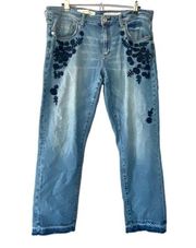 Anthropolgie Pilcro Slim Boyfriend Floral Embroidered Jeans Size 32
