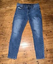 Lucky Brand 6/28 distressed cropped ankle normcore jeans