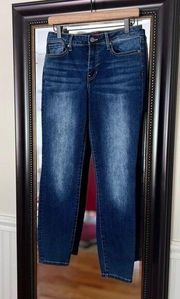 Guess Straightleg Skinny Jeans Size Small