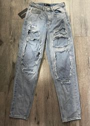 Light Wash Open Thigh Mom Jean