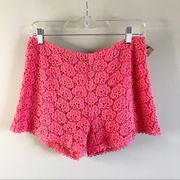 JENNIFER LOPEZ | Fuchsia Lace Shorts