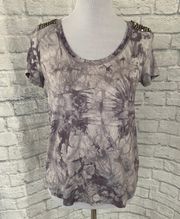 Rock & republic women S short sleeve scoopneck tie-dye top w/studded shoulder 