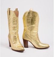 Vintage  Gold Leather Cowboy Cowgirl Boots Vntg size 37 Rare Metallic