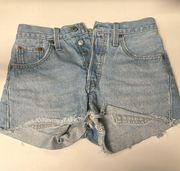 Gently worn 501 Levi’s light demon shorts.