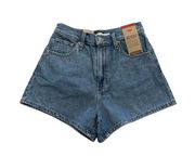 Levi’s  High Waisted Denim Mom Shorts Size 26 NEW New with tags never worn