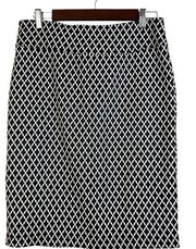 SOHO APPAREL. Geometric Black White Slimming Waistband High Rise Pencil Skirt