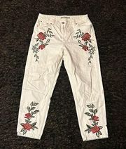Top Shop Ross Embroidered High waist Mom jeans Size 28