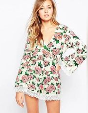 NEW Motel Ivory Floral With Lace Trim Long Bell Sleeve Modcloth Shorts Romper XL