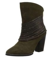 Kelsie Dagger Zena Suede Ankle Boots in Forest Green