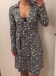 DVF grey wrap dress. 0