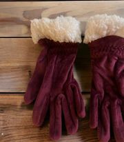 Cuddl Duds Red Wine Velour Faux Sherpa Gloves