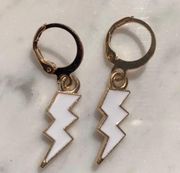 Boutique White & Gold Lightning Bolt Earrings