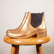 NWT Bernardo Gold Chelsea Rain Boots