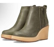 TOMS Ankle Booties Size 8.5 Water Resistant Olive Leather Wedge Heel NWT