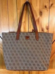 Dooney & Bourke Womens Tan/Brown signature￼Monogram Canvas Tote Bag